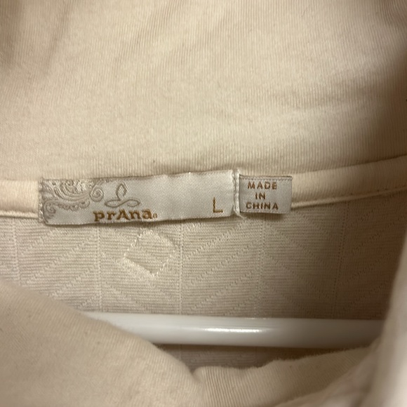 Prana cream waffle sweatshirt - Picture 2 of 4